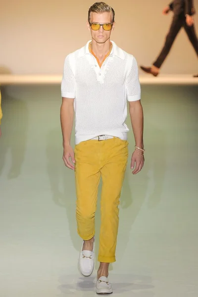 Look 5